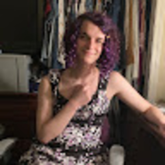 Meet your Posher, Lena - Picture 1 of 1